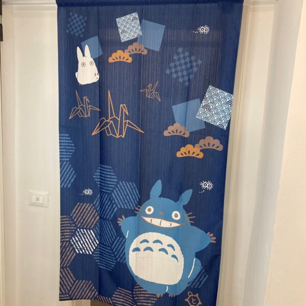 Noren Totoro con Gru