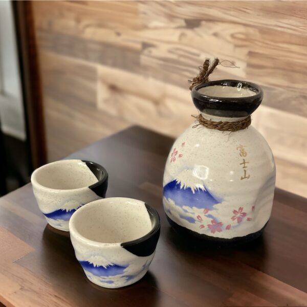 Set sakè con Monte Fuji